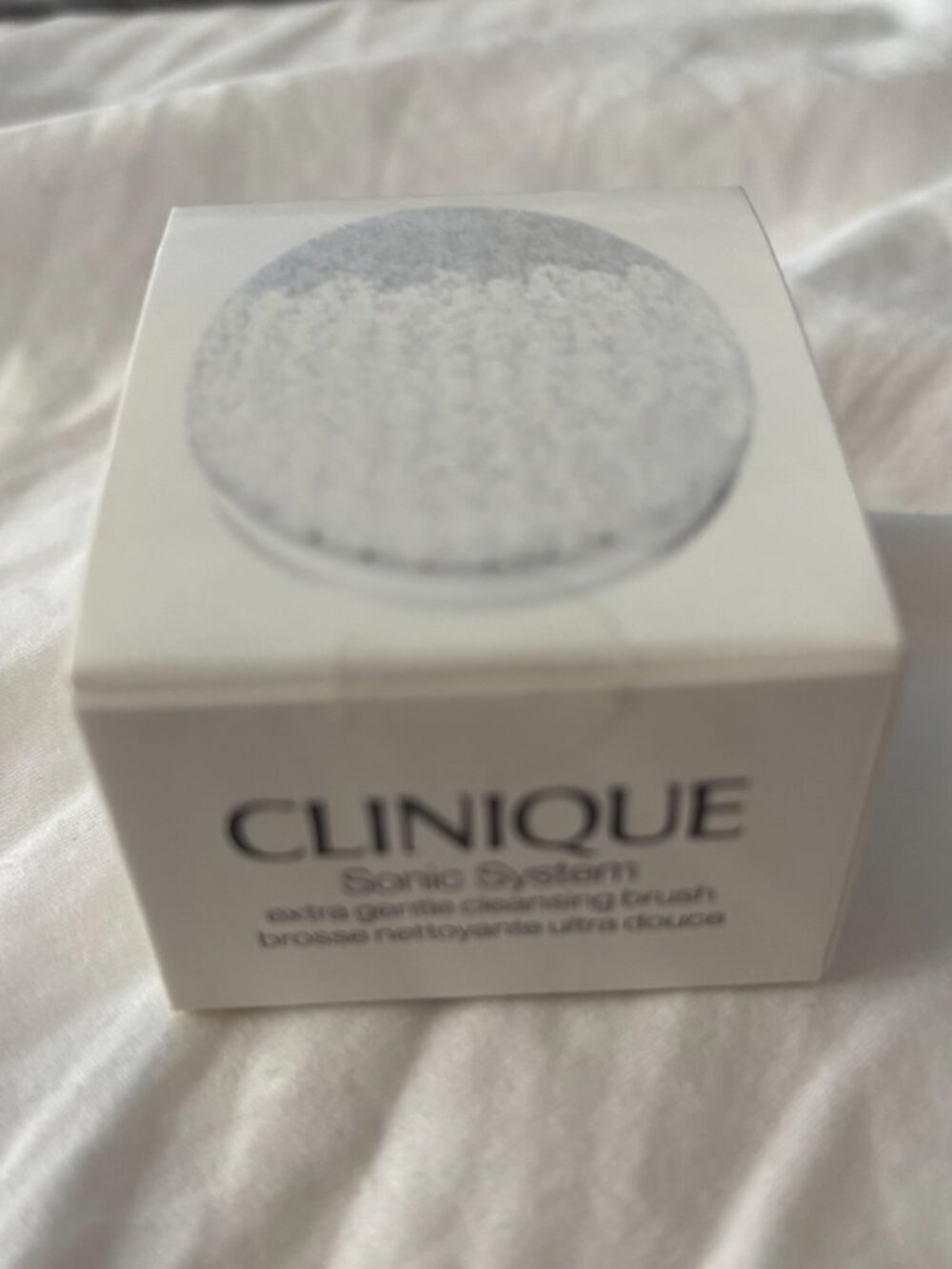 NIB Clinique Sonic System Extra Gentle Cleansing Brush Head - Skin Types 1,2 - Picture 2 of 8